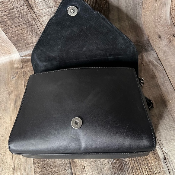 Rouge & Lounge Elegant Black and Gray Women's Crossbody Bag - Picture 9 of 13